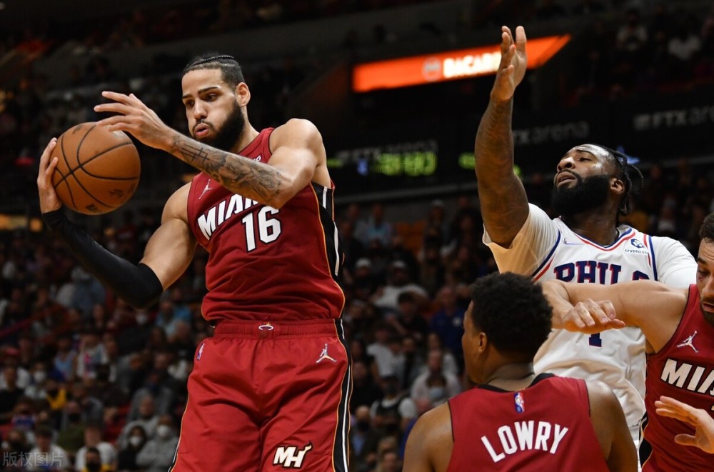  恩比德内线翻江倒海76人双加时险胜步行者